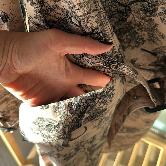 Christian Dior toile de Jouy Cruise Collection Coat - Picture 10 of 13